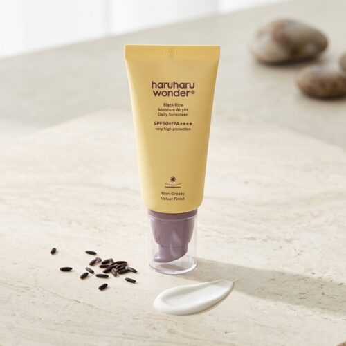 Image showing the original Haruharu Black Rice Moisture Airyfit Sunscreen available at Beauty By Daz